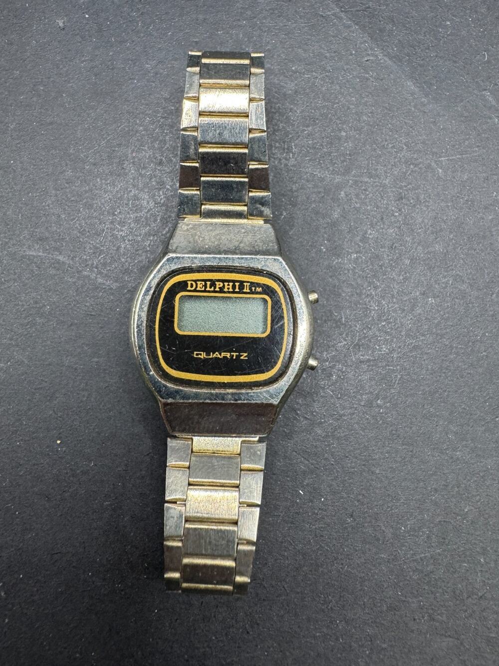 Vintage Delphi II LCD Silver Tone Quartz Hong Kong Watch 26.3mm